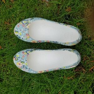 Vera Bradley x Crocs Kadee White Floral Ballet Flats Size 5